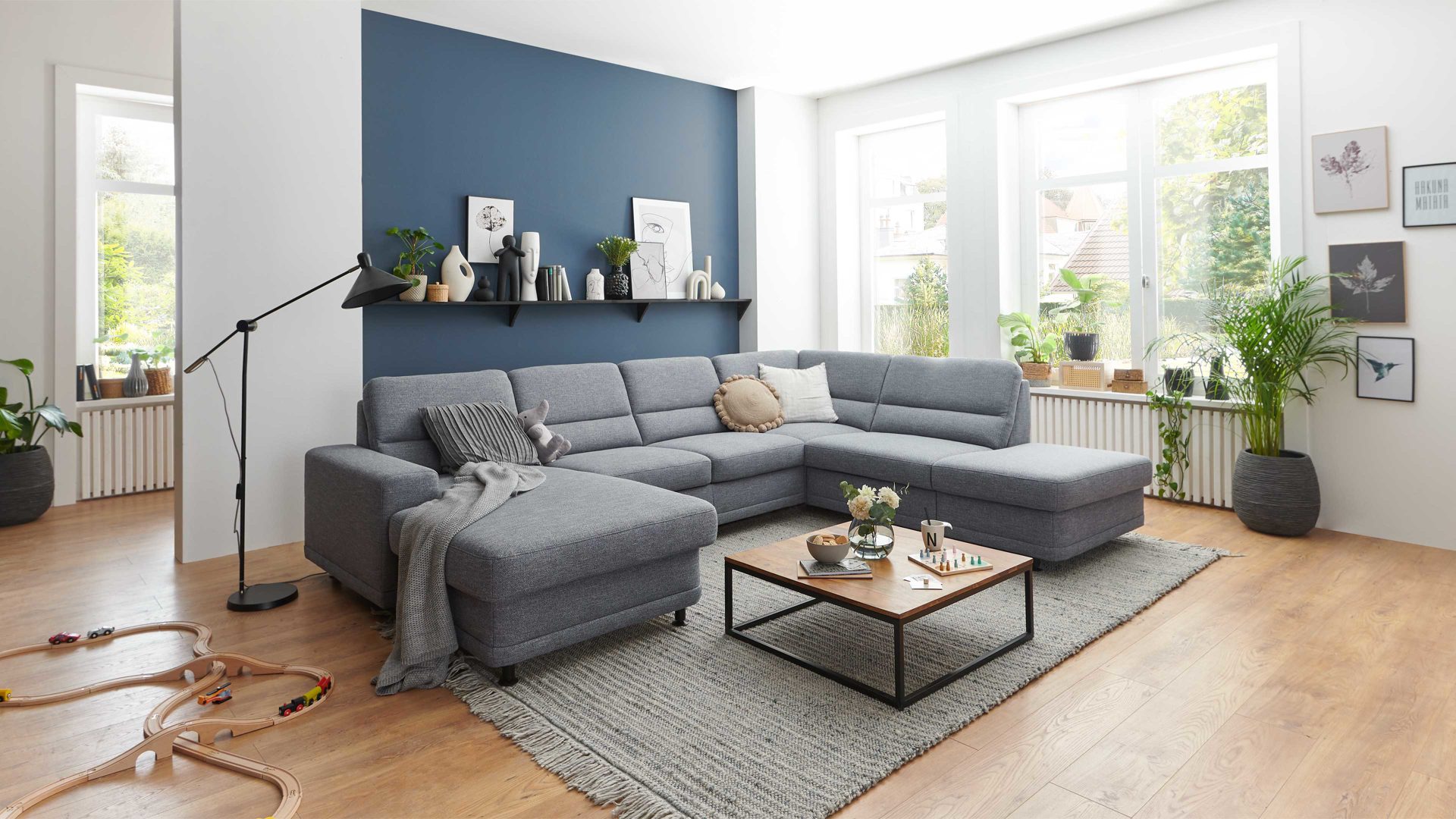 Ecksofa modulmaster aus Stoff in Hellblau Modulmaster MM-ZE1015 - Wohnlandschaft denimfarbenes Flachgewebe & schwarze Metallfüße - Stellfläche ca. 311 x 234 cm