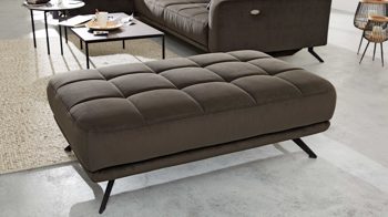 Polsterhocker Interliving aus Stoff in Dunkelgrün Interliving Sofa Serie 4303 – XXL-Hocker olivfarbener Stoffbezug Salsa - ca. 126 x 76 cm