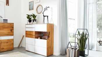 Highboard Interliving aus Holz in Weiß Interliving Wohnzimmer Serie 2020 - Highboard 151124 Optiwhite, Asteiche & Riss-Eiche – zwei Türen, eine Schublade