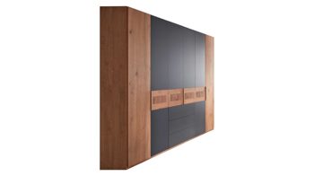 Kleiderschrank Interliving aus Holz in Dunkelgrau Interliving Schlafzimmer Serie 1022 – Kombischrank 7060-90015 Basalt & Eiche Barrique - sechs Türen, drei Schubladen, Höhe ca. 207 cm