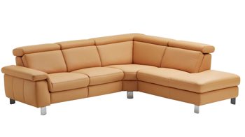 Ecksofa Steinpol polsteria aus Leder in Orange Polsterserie Relaxa 6.0 XC - Ecksofa curryfarbenes Leder Punch & Alufüße - Stellfläche ca. 257 x 234 cm